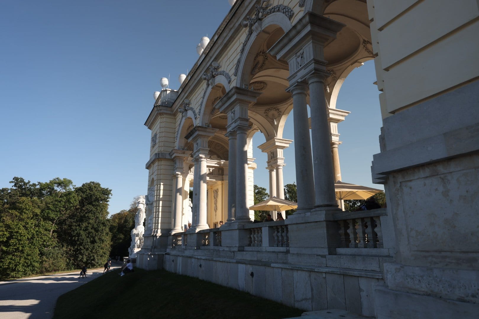 Palácio Schönbrunn: 266 campos de futebol