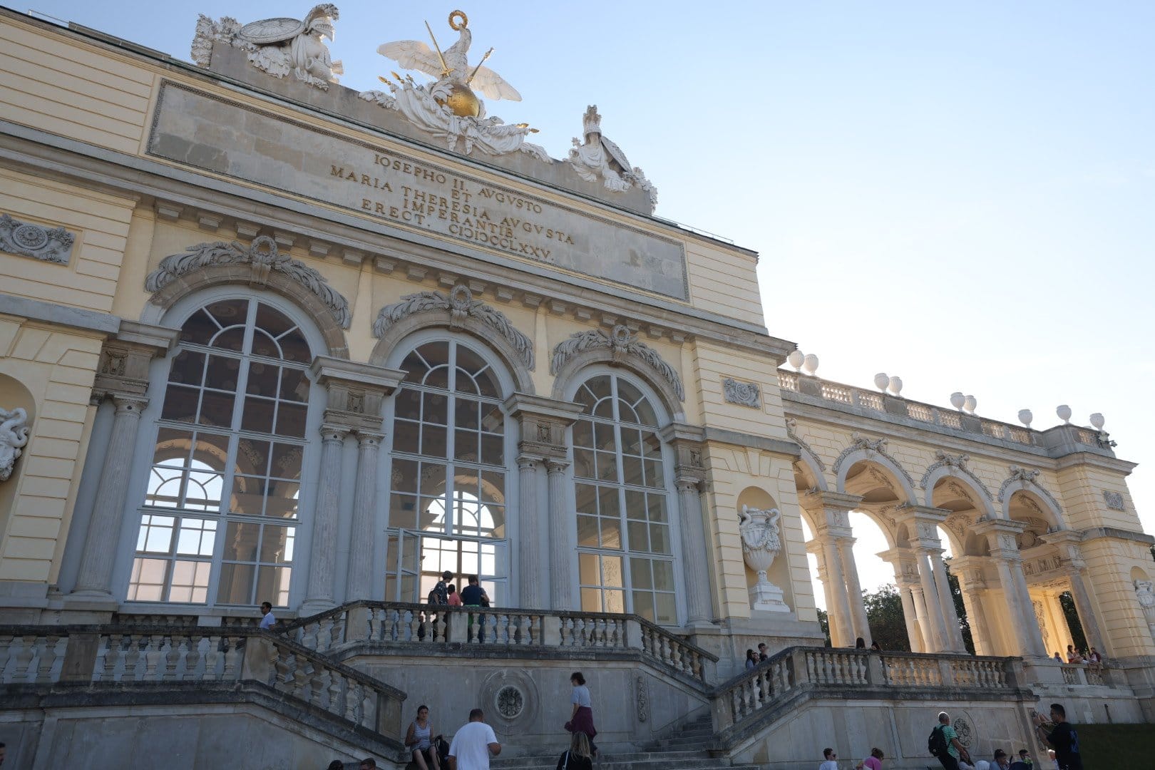 Palácio Schönbrunn: 266 campos de futebol