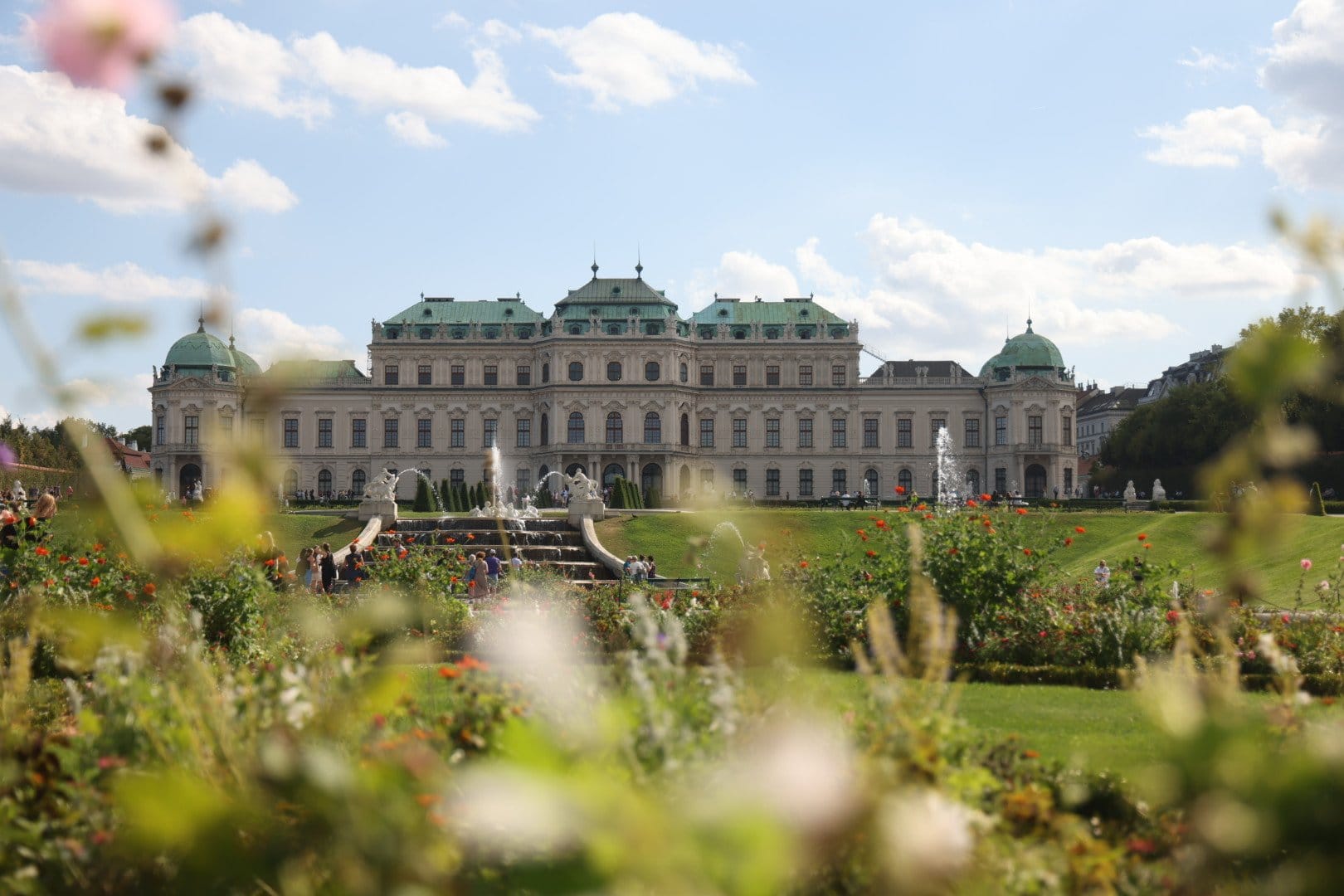 Belvedere: a portinha que esconde um jardim gigante