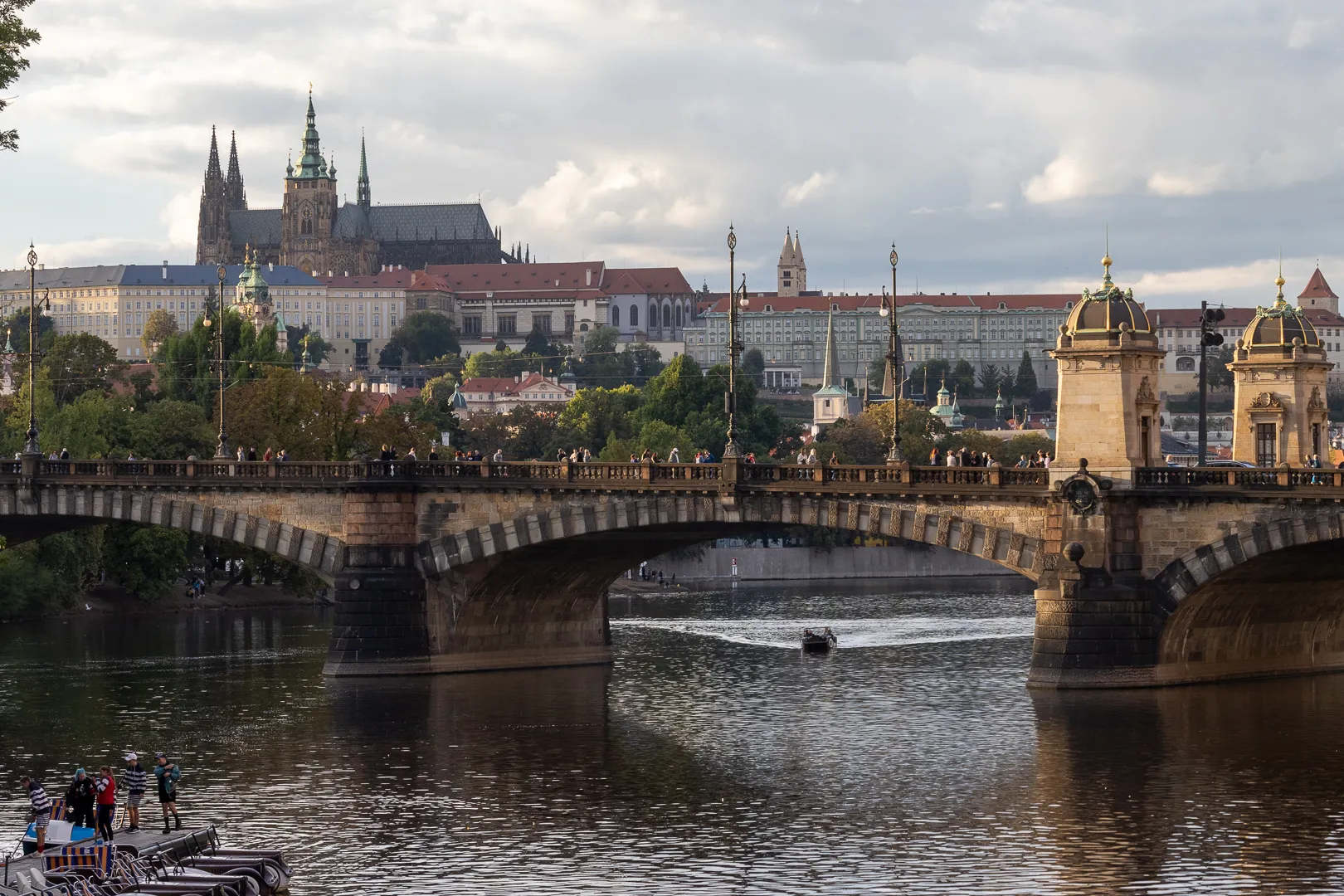 Um Dia Perfeito em Praga: Melhores Pontos Turísticos e Experiências em 24 Horas